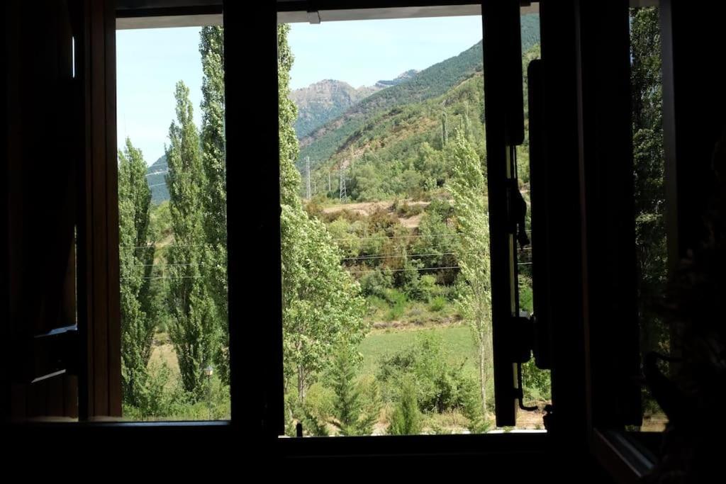 Casa Rustica Familiar En Los Pirineos Biescas  Zewnętrze zdjęcie