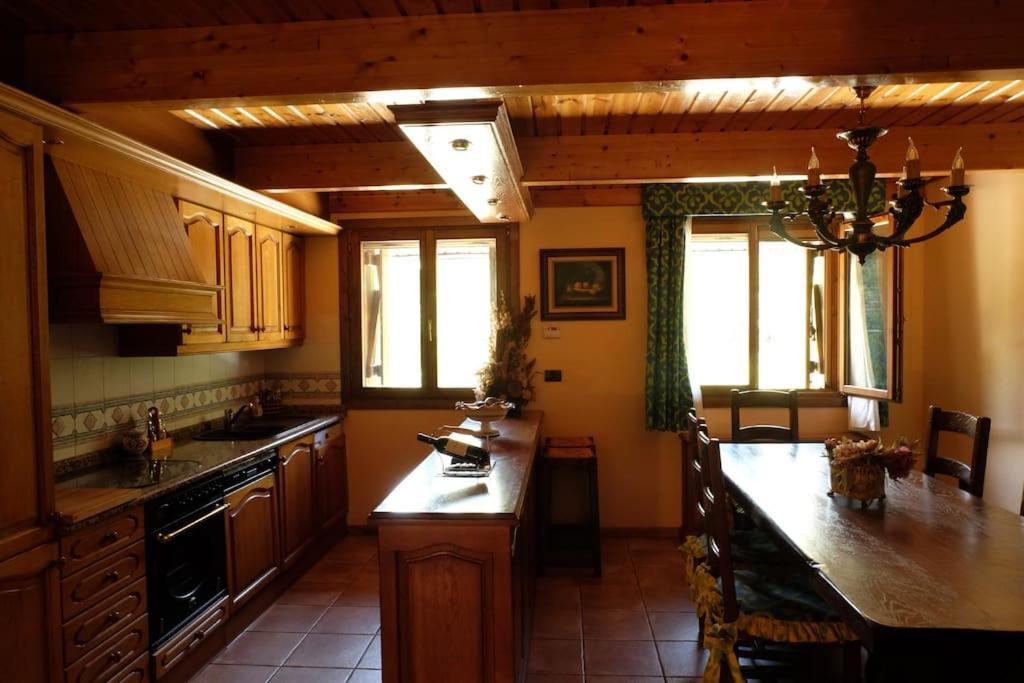 Casa Rustica Familiar En Los Pirineos Biescas  Zewnętrze zdjęcie